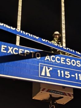 colocacion-paneles-cartel-a-8-accesos-bilbao-desde-cesta