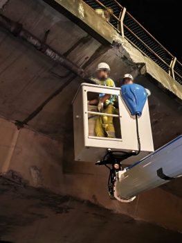 trabajos-en-altura-viga-puente-cesta-elevadora-bizkaia